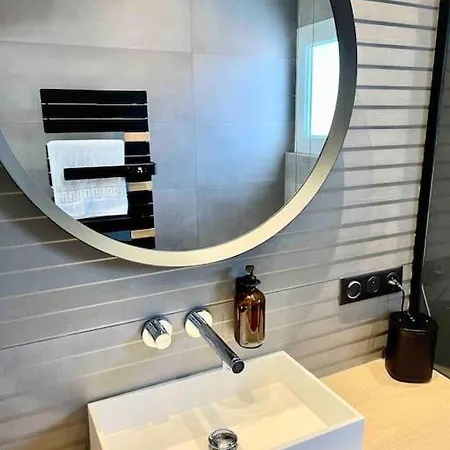 Haurren Zoriona - Maison Basque Moderne Climatisee Avec Jacuzzi Saint-Pee-sur-Nivelle Exterior photo